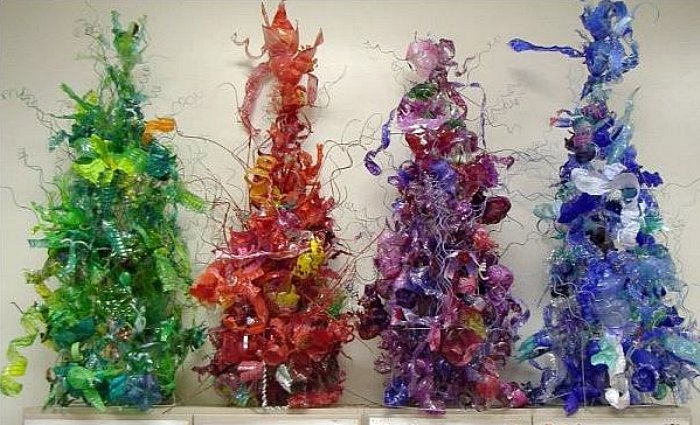 plastic bottle Christmas tree